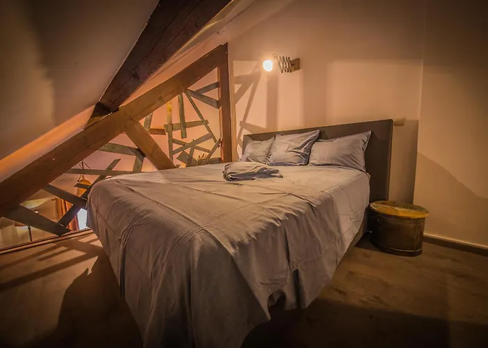 Apartment Au Dessus Du Cochon Perche Durbuy